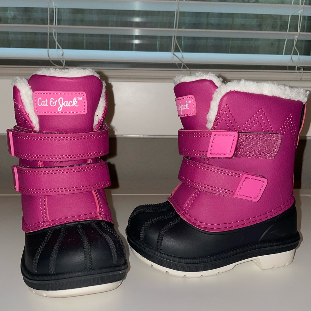 Toddler Denver Winter boots from  Cat & Jack